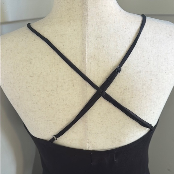 Olive + Oak Elegant Black Sleeveless Dress, size Large - Picture 4 of 7